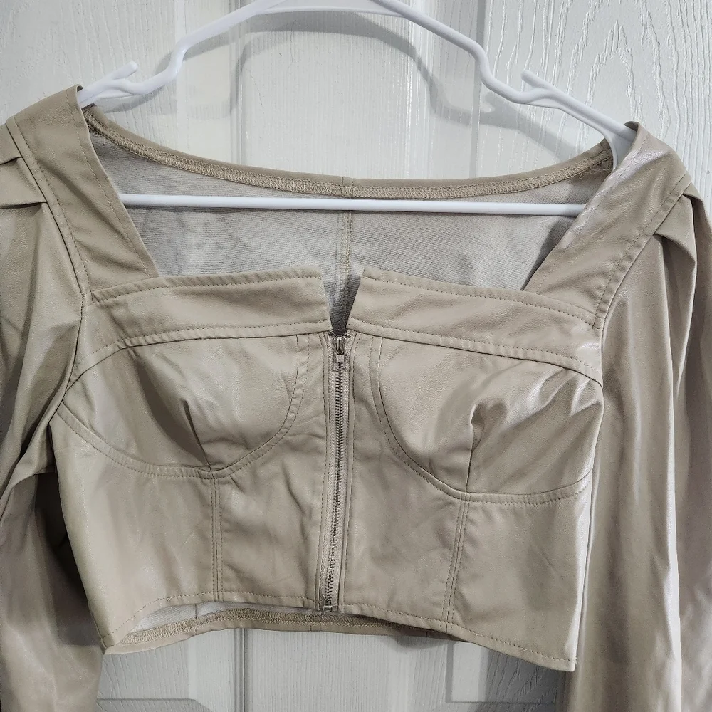 Coquette milkmaid corset beige cropped faux leather balloon statement sleeve SM